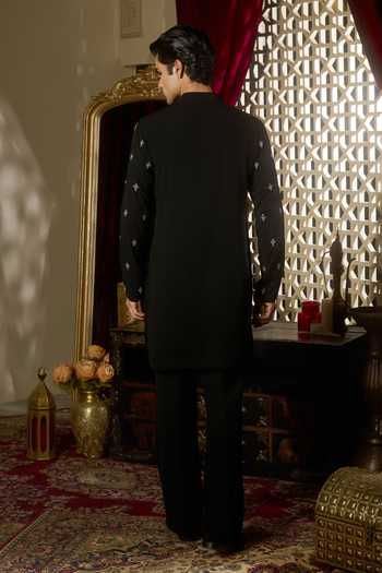 Contrast By Parth Crest Embroidered Kurta Set 