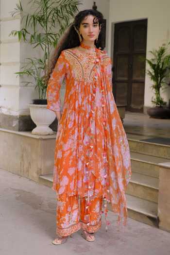Shop Aangan By Parul Orange Silk, Chiffon Round Neck, Yes Rosalie Luxe Printed Kurta With Pant Online at Aza Fashions Shop_Aangan By Parul_Orange Silk, Chiffon Round Neck, Yes Rosalie Luxe Printed Kurta With Pant _Online_at_Aza_Fashions