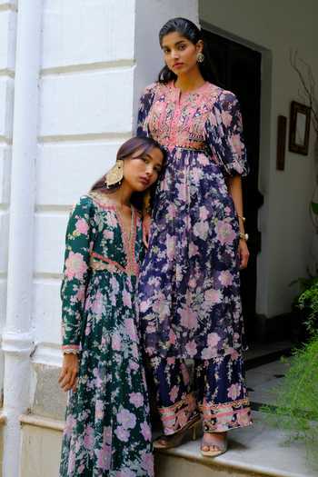 Shop Aangan By Parul Blue Silk, Chiffon Round Neck, Yes Aurora Printed Kurta And Pant Set Online at Aza Fashions Shop_Aangan By Parul_Blue Silk, Chiffon Round Neck, Yes Aurora Printed Kurta And Pant Set _Online_at_Aza_Fashions