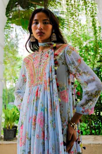 Aangan By Parul_Sky Blue Silk, Chiffon Round Neck, Yes Cloudburst Printed Kurta And Pant Set _at_Aza_Fashions