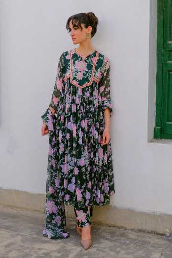 Shop Aangan By Parul Green Silk, Chiffon V-neck Imperial Grace Printed Kurta And Pant Set Online at Aza Fashions Shop_Aangan By Parul_Green Silk, Chiffon V-neck Imperial Grace Printed Kurta And Pant Set _Online_at_Aza_Fashions