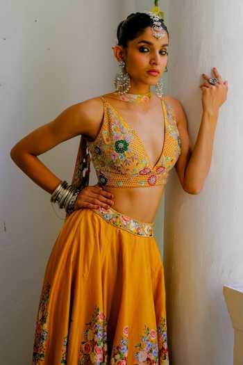 Shop Aangan By Parul Yellow Silk V-neck Odette Embroidered Lehenga And Blouse Set Online at Aza Fashions Shop_Aangan By Parul_Yellow Silk V-neck Odette Embroidered Lehenga And Blouse Set _Online_at_Aza_Fashions