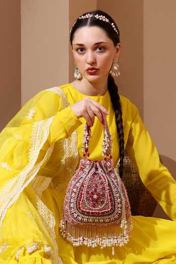 Buy House of Webhin Pink Embroidery, Beads, Pearls, Stones, Tassels, Fringe Zahra Velvet Potli Buy_House of Webhin_Pink Embroidery, Beads, Pearls, Stones, Tassels, Fringe Zahra Velvet Potli