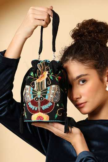 Buy House of Webhin Black Embroidery, Beads, Tassels Parwana Potli Online at Aza Fashions Buy_House of Webhin_Black Embroidery, Beads, Tassels Parwana Potli _Online_at_Aza_Fashions