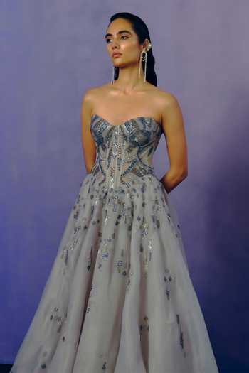 Dolly J Grey Organza Sequins, Stones Sweetheart Neck Smoked Stardust Ball Gown Online at Aza Fashions Dolly J_Grey Organza Sequins, Stones Sweetheart Neck Smoked Stardust Ball Gown _Online_at_Aza_Fashions