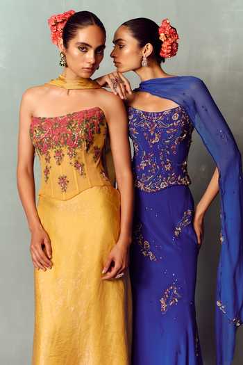 Buy Dolly J Blue Organza, Tulle Embroidery Sweetheart Neck Azure Muse Skirt Set Online at Aza Fashions Buy_Dolly J_Blue Organza, Tulle Embroidery Sweetheart Neck Azure Muse Skirt Set _Online_at_Aza_Fashions