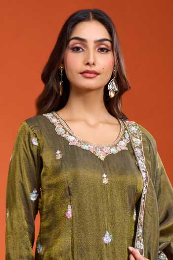 Samyukta Singhania Green Tissue Round Neck, Yes Embroidered Kurta Set at Aza Fashions Samyukta Singhania_Green Tissue Round Neck, Yes Embroidered Kurta Set _at_Aza_Fashions