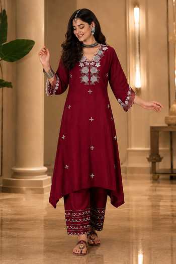 Jhambthreads Maroon Silk V-neck, Yes Neckline Embroidered Kurta Set Online at Aza Fashions Jhambthreads_Maroon Silk V-neck, Yes Neckline Embroidered Kurta Set _Online_at_Aza_Fashions