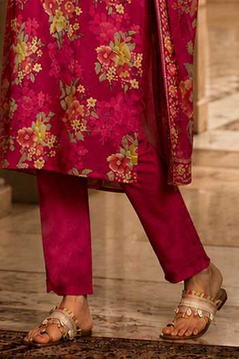 Jhambthreads Pink Silk V-neck Floral Print Kurta Set Online at Aza Fashions Jhambthreads_Pink Silk V-neck Floral Print Kurta Set _Online_at_Aza_Fashions