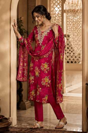 Buy Jhambthreads Pink Silk V-neck Floral Print Kurta Set Online at Aza Fashions Buy_Jhambthreads_Pink Silk V-neck Floral Print Kurta Set _Online_at_Aza_Fashions