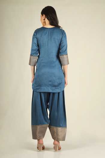 Jhambthreads Placement Embroidered Kurta Set 