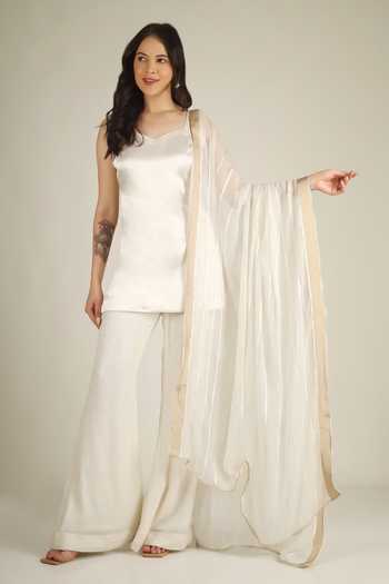 Buy Jhambthreads White Silk, Georgette, Chinon Sweetheart Neck Kurta Pant Set Online at Aza Fashions Buy_Jhambthreads_White Silk, Georgette, Chinon Sweetheart Neck Kurta Pant Set _Online_at_Aza_Fashions