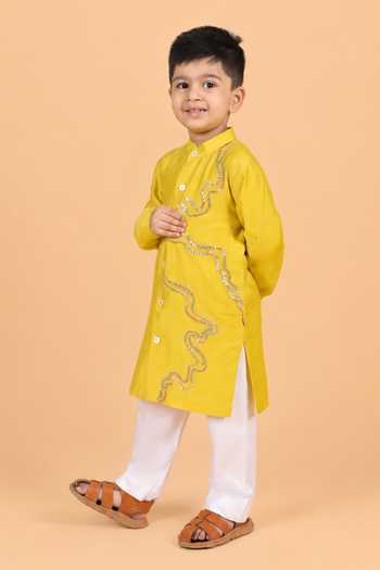 Turqidz By Shweta Aggarwal Yellow Chanderi, Cotton Embroidered Kurta And Pyjama Set Online at Aza Fashions Turqidz By Shweta Aggarwal_Yellow Chanderi, Cotton Embroidered Kurta And Pyjama Set _Online_at_Aza_Fashions