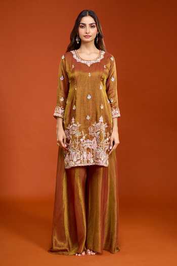 Shop Samyukta Singhania Brown Round Neck, Yes Embroidery Kurta Set With Dupatta Online at Aza Fashions Shop_Samyukta Singhania_Brown Round Neck, Yes Embroidery Kurta Set With Dupatta _Online_at_Aza_Fashions
