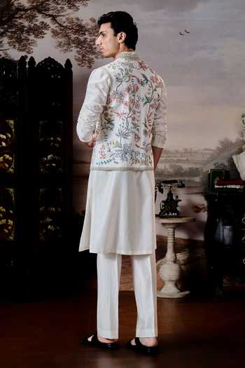 Mahima Mahajan Idris Embroidered Bundi & Kurta Set 
