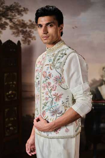 Mahima Mahajan Ivory Silk, Chanderi Embroidery Idris Bundi And Kurta Set Online at Aza Fashions Mahima Mahajan_Ivory Silk, Chanderi Embroidery Idris Bundi And Kurta Set _Online_at_Aza_Fashions