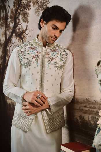 Buy Mahima Mahajan Ivory Silk, Cotton, Chanderi Embroidery Charaf Bundi And Kurta Set Online at Aza Fashions Buy_Mahima Mahajan_Ivory Silk, Cotton, Chanderi Embroidery Charaf Bundi And Kurta Set _Online_at_Aza_Fashions