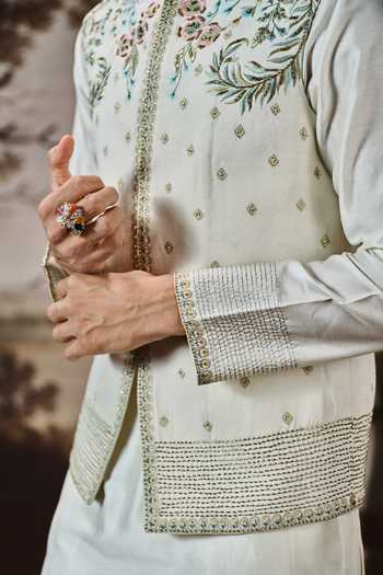 Mahima Mahajan Ivory Silk, Cotton, Chanderi Embroidery Charaf Bundi And Kurta Set at Aza Fashions Mahima Mahajan_Ivory Silk, Cotton, Chanderi Embroidery Charaf Bundi And Kurta Set _at_Aza_Fashions