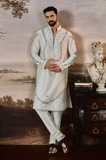 Mahima Mahajan Ishir Embroidered Kurta & Trouser Set 