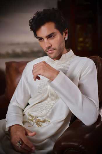 Buy Mahima Mahajan Ivory Chanderi Bhavin Embroidered Kurta Set Online at Aza Fashions Buy_Mahima Mahajan_Ivory Chanderi Bhavin Embroidered Kurta Set _Online_at_Aza_Fashions
