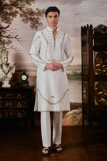 Mahima Mahajan Tariq Chanderi Embroidered Kurta & Pant Set 