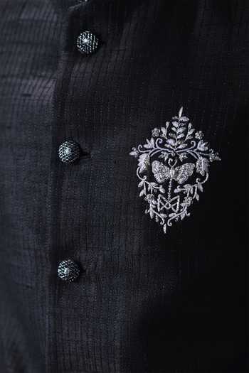 Shop Mahima Mahajan Black Silk, Cotton Embroidery Tavish Bandhgala And Trouser Set Shop_Mahima Mahajan_Black Silk, Cotton Embroidery Tavish Bandhgala And Trouser Set