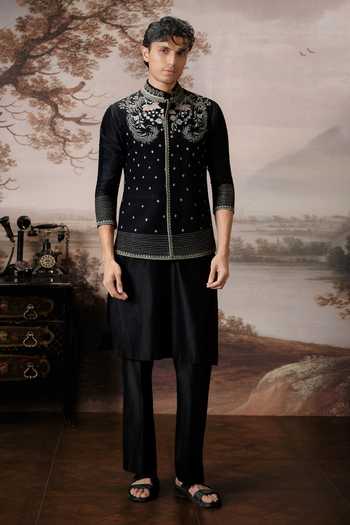 Mahima Mahajan Anay Embroidered Bundi & Kurta Set