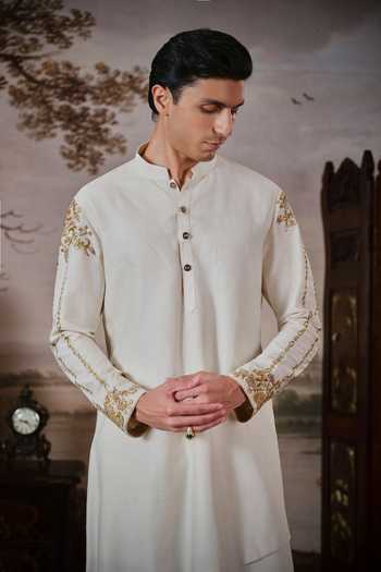 Buy Mahima Mahajan Ivory Chanderi Aarit Embroidered Sleeve Asymmetric Kurta Set Online at Aza Fashions Buy_Mahima Mahajan_Ivory Chanderi Aarit Embroidered Sleeve Asymmetric Kurta Set _Online_at_Aza_Fashions