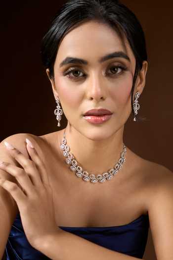 Nazaakat By Samara Singh Stone Studded Necklace Set 