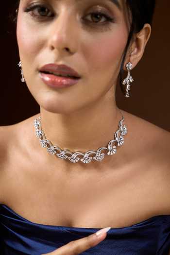 Shop Nazaakat By Samara Singh Silver Plated Floral Pattern Stone Studded Necklace Set Shop_Nazaakat By Samara Singh_Silver Plated Floral Pattern Stone Studded Necklace Set