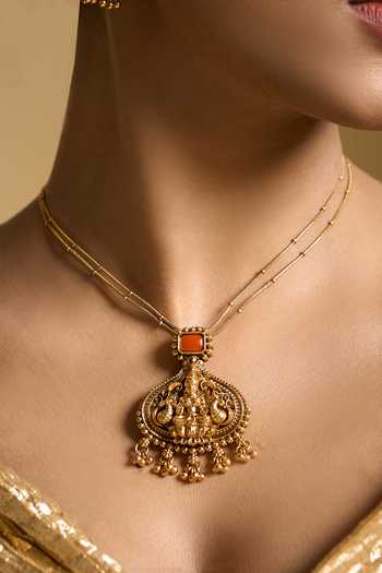 Buy Nazaakat By Samara Singh Gold Plated Temple Necklace Set Online at Aza Fashions Buy_Nazaakat By Samara Singh_Gold Plated Temple Necklace Set _Online_at_Aza_Fashions