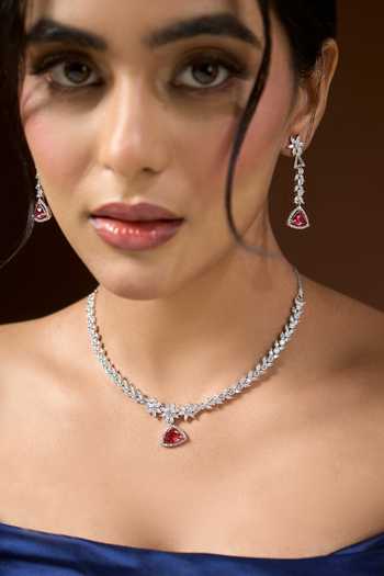 Shop Nazaakat By Samara Singh Silver Plated Stone Studded Necklace Set Online at Aza Fashions Shop_Nazaakat By Samara Singh_Silver Plated Stone Studded Necklace Set _Online_at_Aza_Fashions