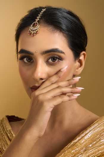 Nazaakat By Samara Singh Red Bead Drop Maangtikka Online at Aza Fashions Nazaakat By Samara Singh_Red Bead Drop Maangtikka _Online_at_Aza_Fashions