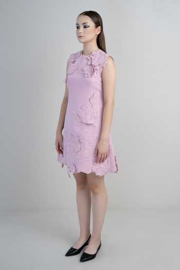 Parneet Gujral_Pink Crepe Round Neck 3d Floral Embroidered Dress _Online_at_Aza_Fashions