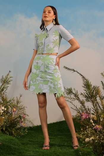 Buy_Parneet Gujral_Sky Blue Crepe Collared Neck Embroidered Cropped Shirt _Online_at_Aza_Fashions