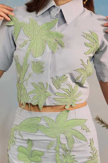 Parneet Gujral_Sky Blue Crepe Collared Neck Embroidered Cropped Shirt _at_Aza_Fashions