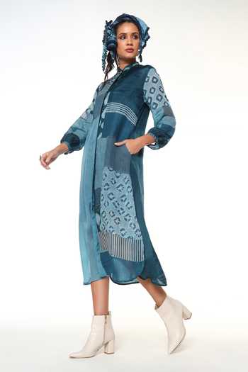 CAPISVIRLEO Blue Silk Mandarin Collar Aveline Patchwork Dress Set Online at Aza Fashions CAPISVIRLEO_Blue Silk Mandarin Collar Aveline Patchwork Dress Set _Online_at_Aza_Fashions