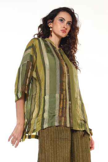 Buy CAPISVIRLEO Green Silk Collared Neck Dendro Panelled Shirt Online at Aza Fashions Buy_CAPISVIRLEO_Green Silk Collared Neck Dendro Panelled Shirt _Online_at_Aza_Fashions