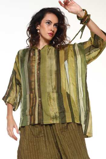 Shop CAPISVIRLEO Green Silk Collared Neck Dendro Panelled Shirt Online at Aza Fashions Shop_CAPISVIRLEO_Green Silk Collared Neck Dendro Panelled Shirt _Online_at_Aza_Fashions