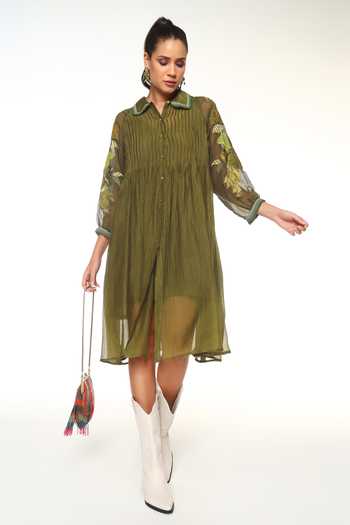 Shop CAPISVIRLEO Olive Green Chanderi Silk Collared Neck Iivy Dress With Inner Online at Aza Fashions Shop_CAPISVIRLEO_Olive Green Chanderi Silk Collared Neck Iivy Dress With Inner _Online_at_Aza_Fashions