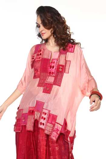 CAPISVIRLEO_Pink Silk Split V-neck Sylvie Shirt Elowen With Wide Leg Pant _at_Aza_Fashions
