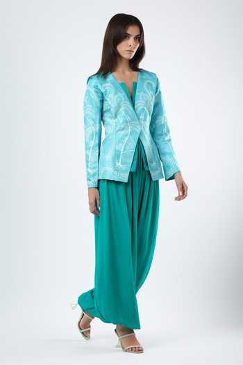 Buy Limerick By Abirr N' Nanki Blue Satin Plunge Neck Scallop Textured Pattern Jacket Online at Aza Fashions Buy_Limerick By Abirr N' Nanki_Blue Satin Plunge Neck Scallop Textured Pattern Jacket _Online_at_Aza_Fashions