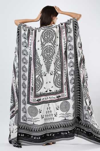 Limerick By Abirr N' Nanki Tullia Embroidered Cape