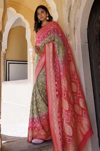 Buy_Geroo Jaipur_Pink Georgette Round Neck Gharchola Bandhani Saree Set With Stitched Blouse _Online_at_Aza_Fashions