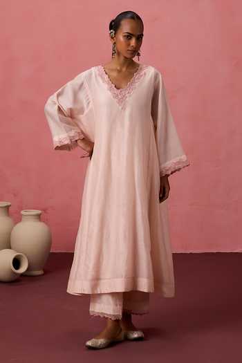 Janki India Scallop Neckline Embroidered Kurta Set 
