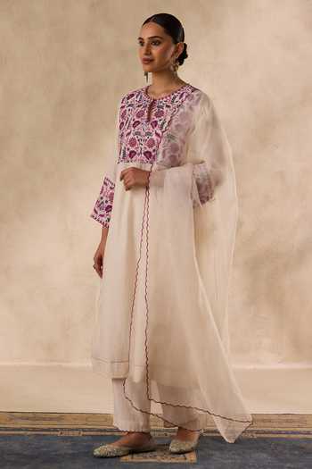 Buy_Janki India_Ivory Cotton, Organza, Chanderi Round Neck Floral Embroidered Kurta Set _Online_at_Aza_Fashions