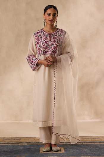 Janki India Floral Embroidered Kurta Set 
