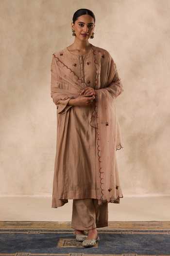 Janki India Floral Embroidered Kurta Set 