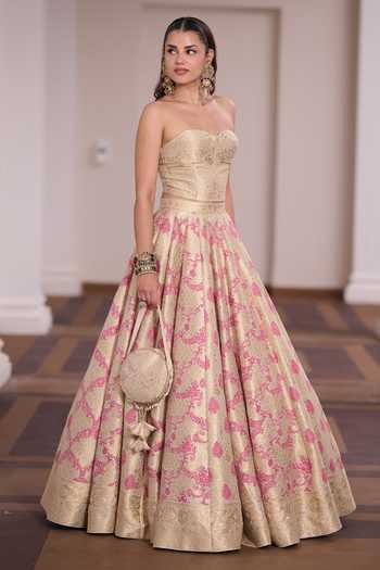 Safaa_Ivory Vegan Silk Tassels Sweetheart Neck Gulaabi Corset Lehenga Set _Online_at_Aza_Fashions