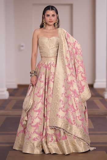 Safaa Gulaabi Cham Cham Corset Lehenga Set